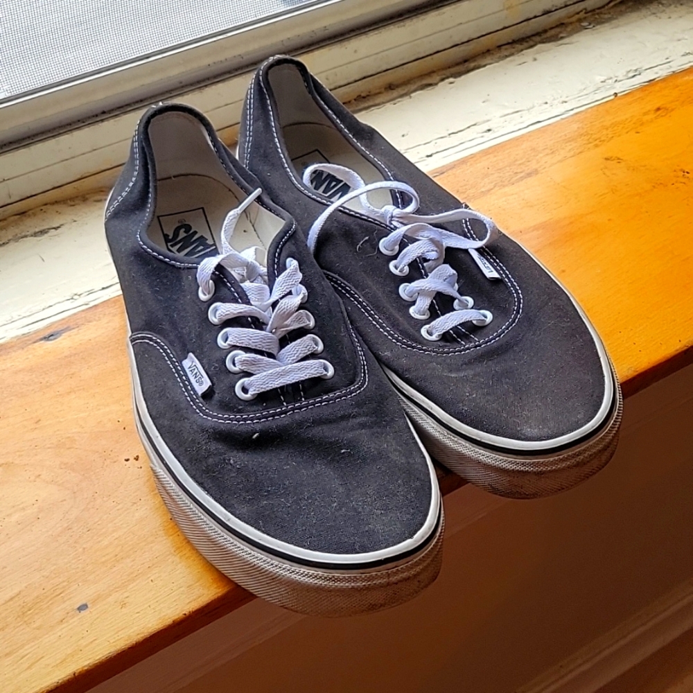 Black Vans